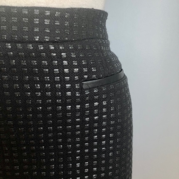 Like-New Tailored Black Gap Leather-Trim Miniskirt - Picture 3 of 9